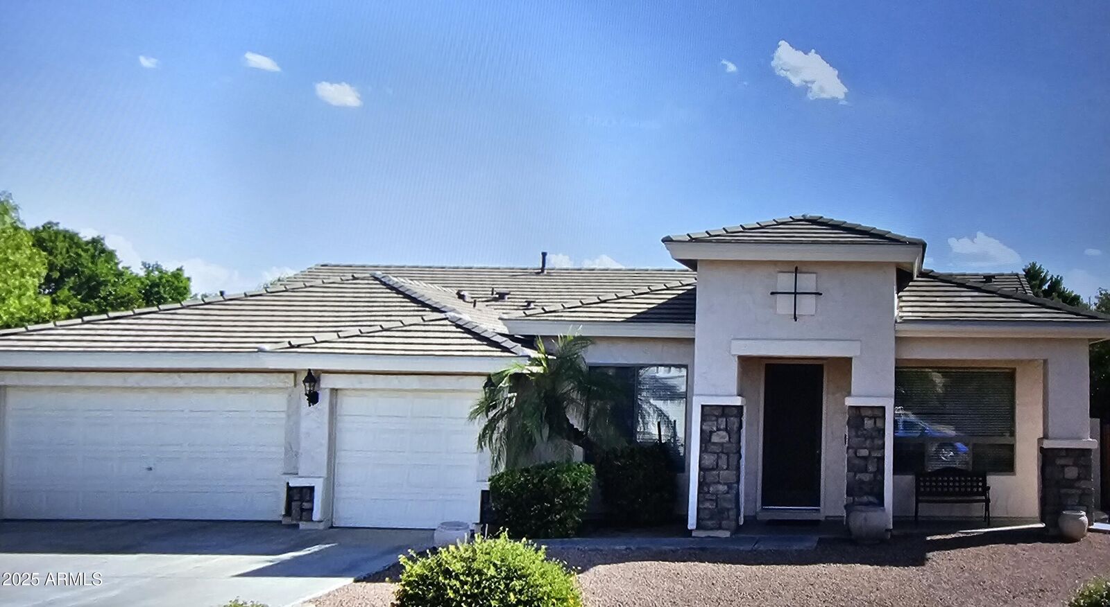 Property Photo:  4429 E Downing Circle  AZ 85205 
