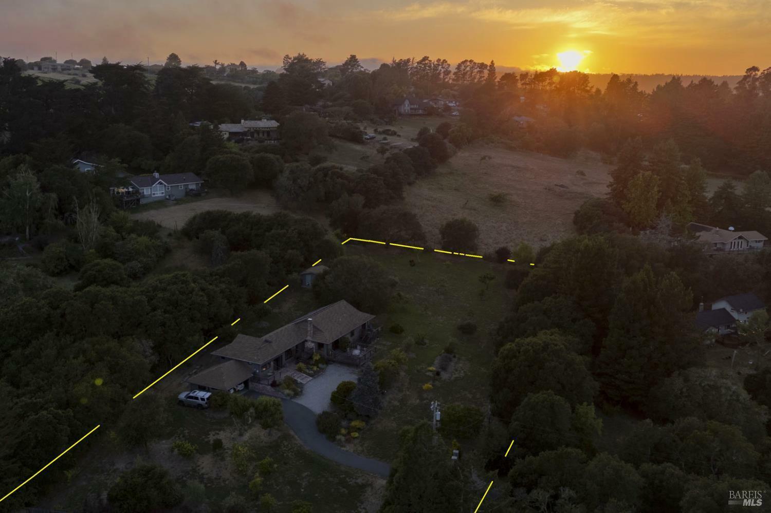 Property Photo:  1426 Darby Road  CA 95472 