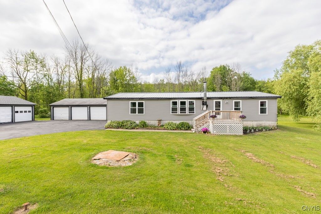 Property Photo: 916 County Route 1 NY 13126