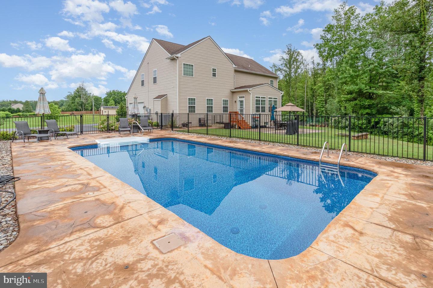 Property Photo: 516 Richards Ferry Road VA 22406