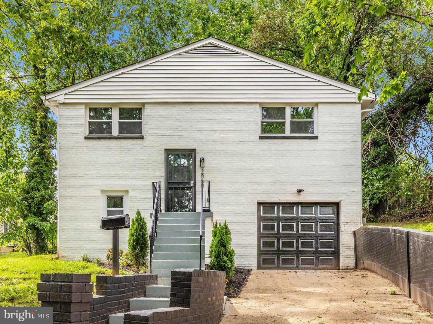 Property Photo: 2050 Hamlin Street NE DC 20018