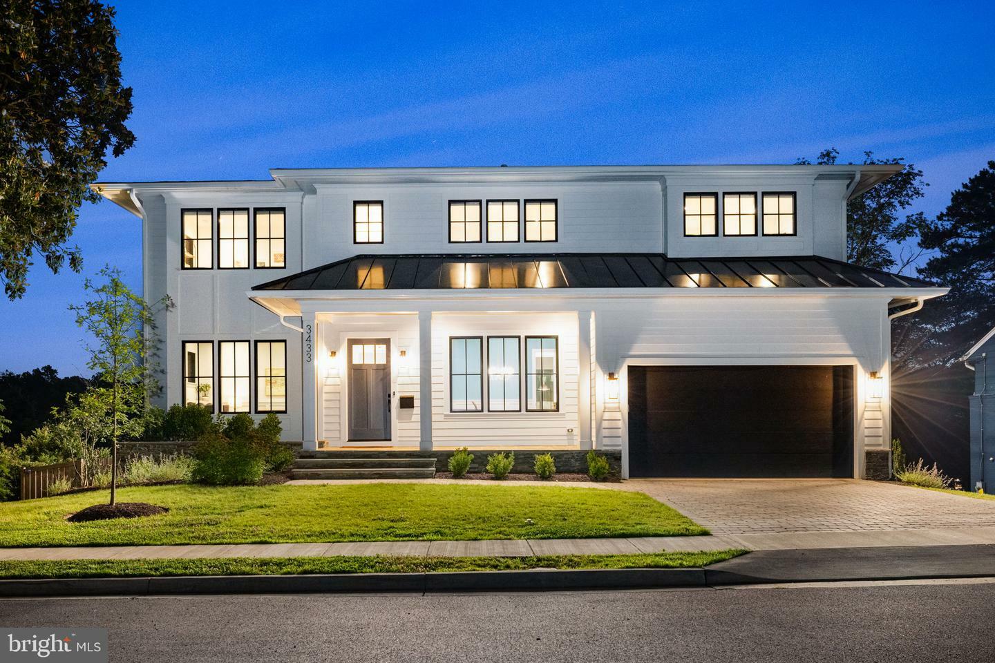 Property Photo: 3433 N Edison Street VA 22207