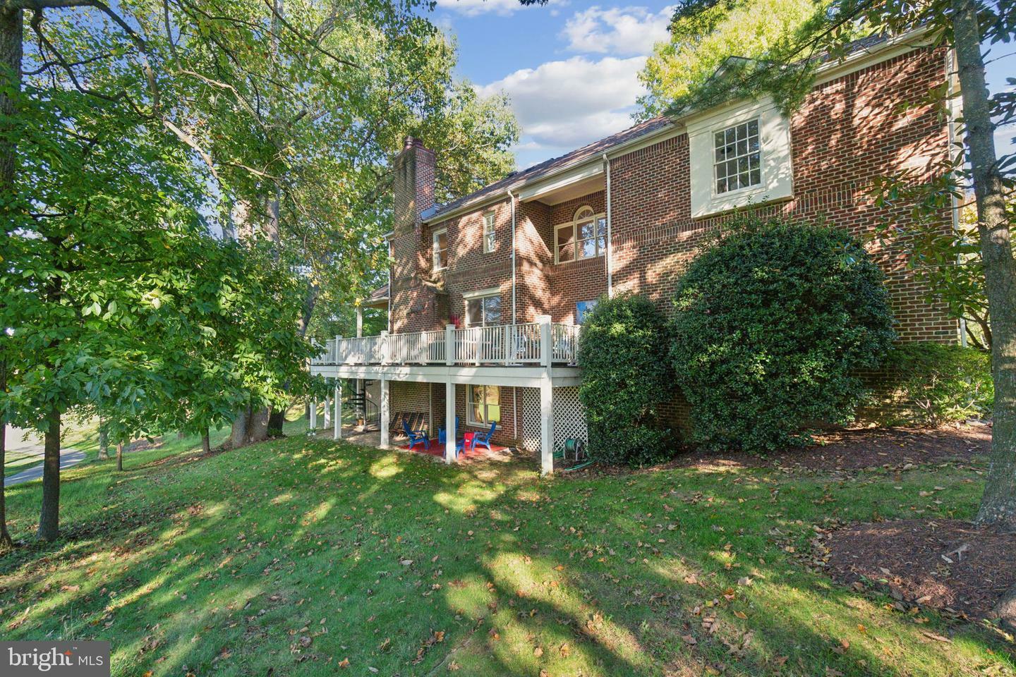 Property Photo: 7809 Fox Gate Court MD 20817