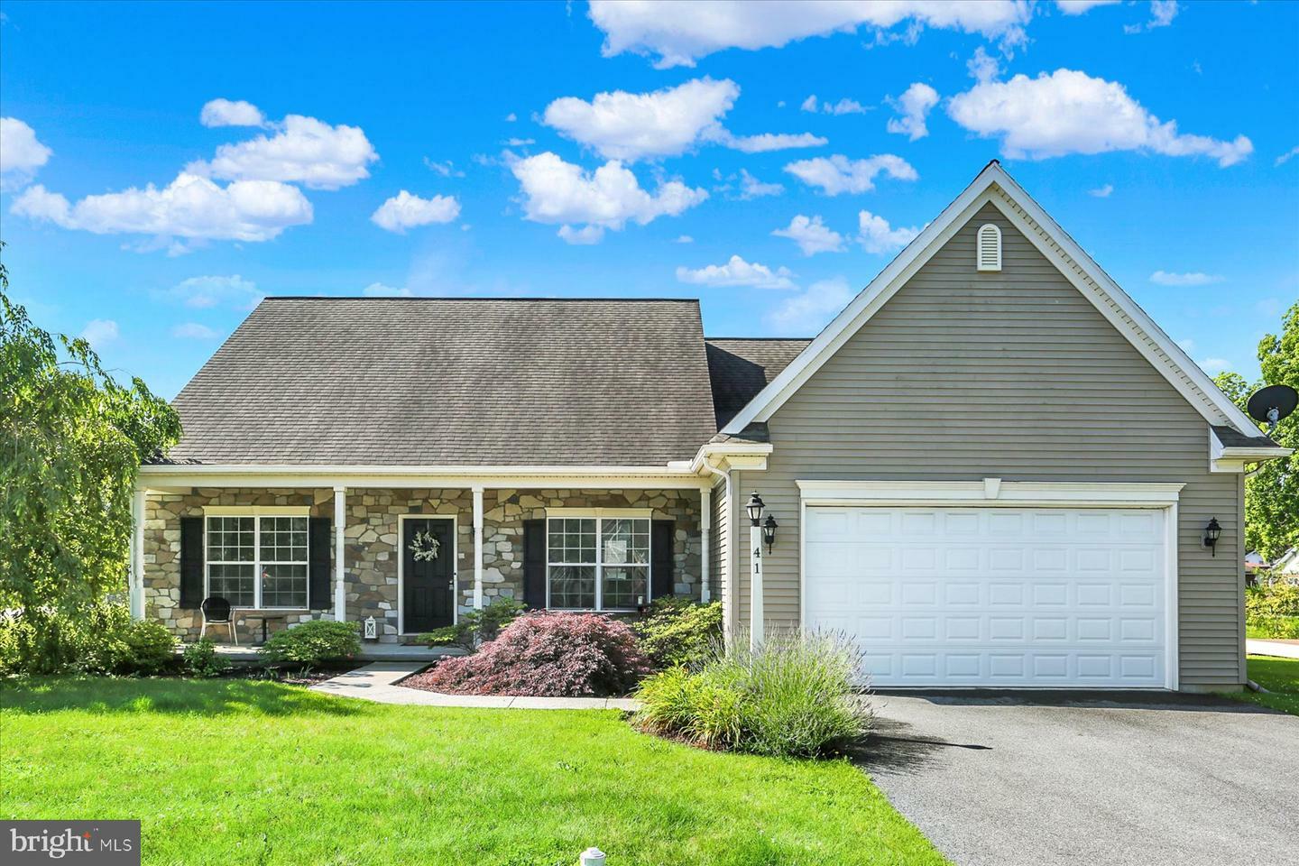 Property Photo: 41 Union Crest Drive PA 17003