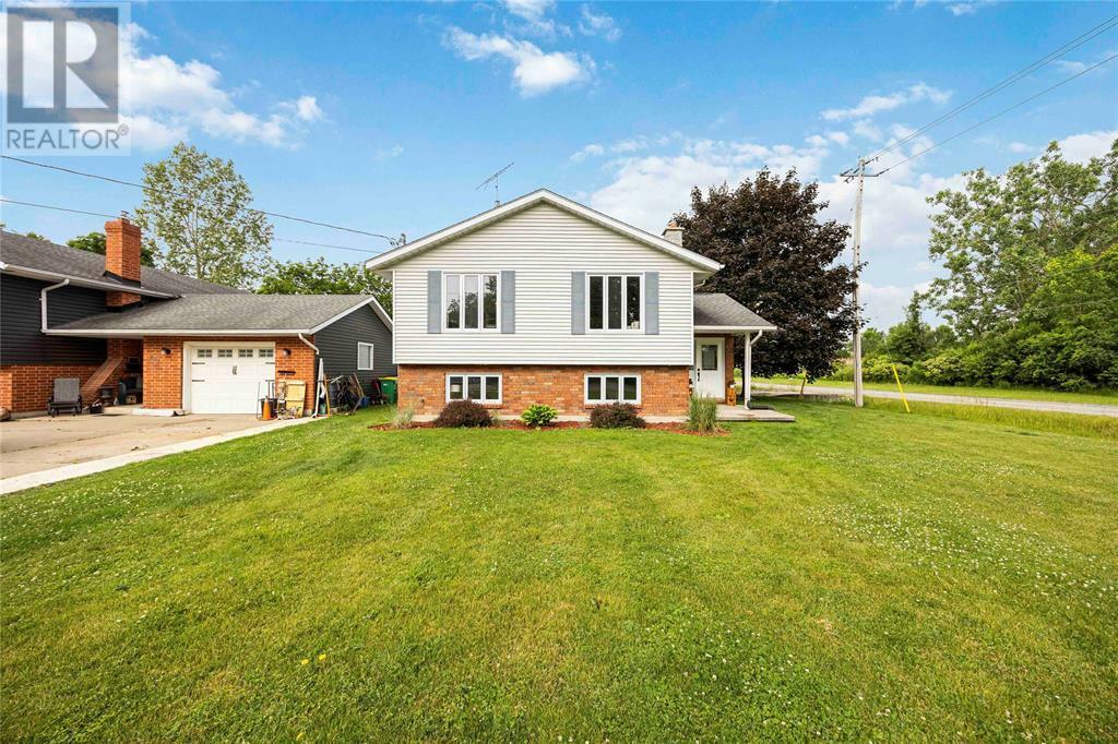 Property Photo: 201 Eureka Street ON N0N 1R0