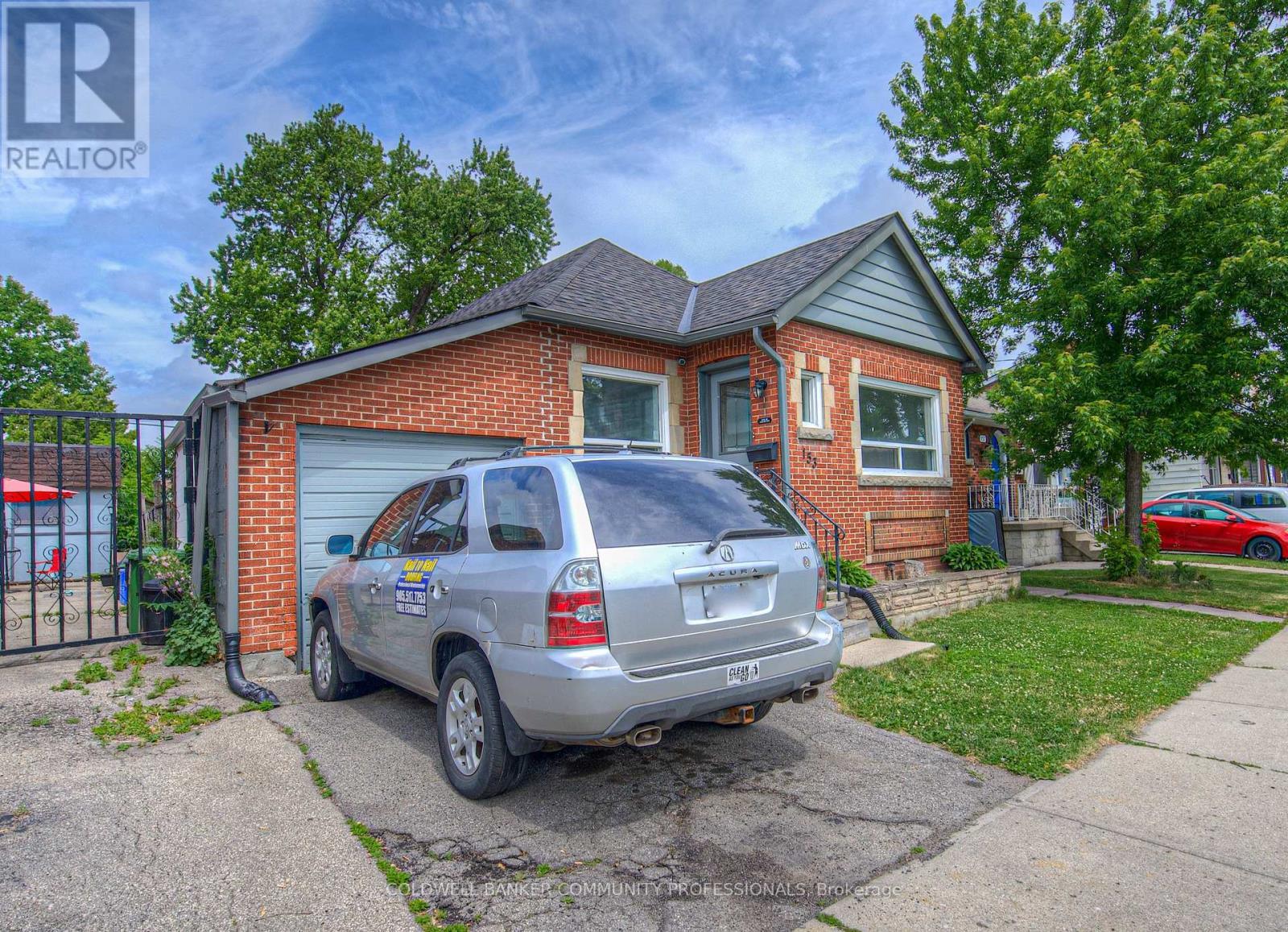 Property Photo: 153 Fairfield Avenue ON L8H 5H3