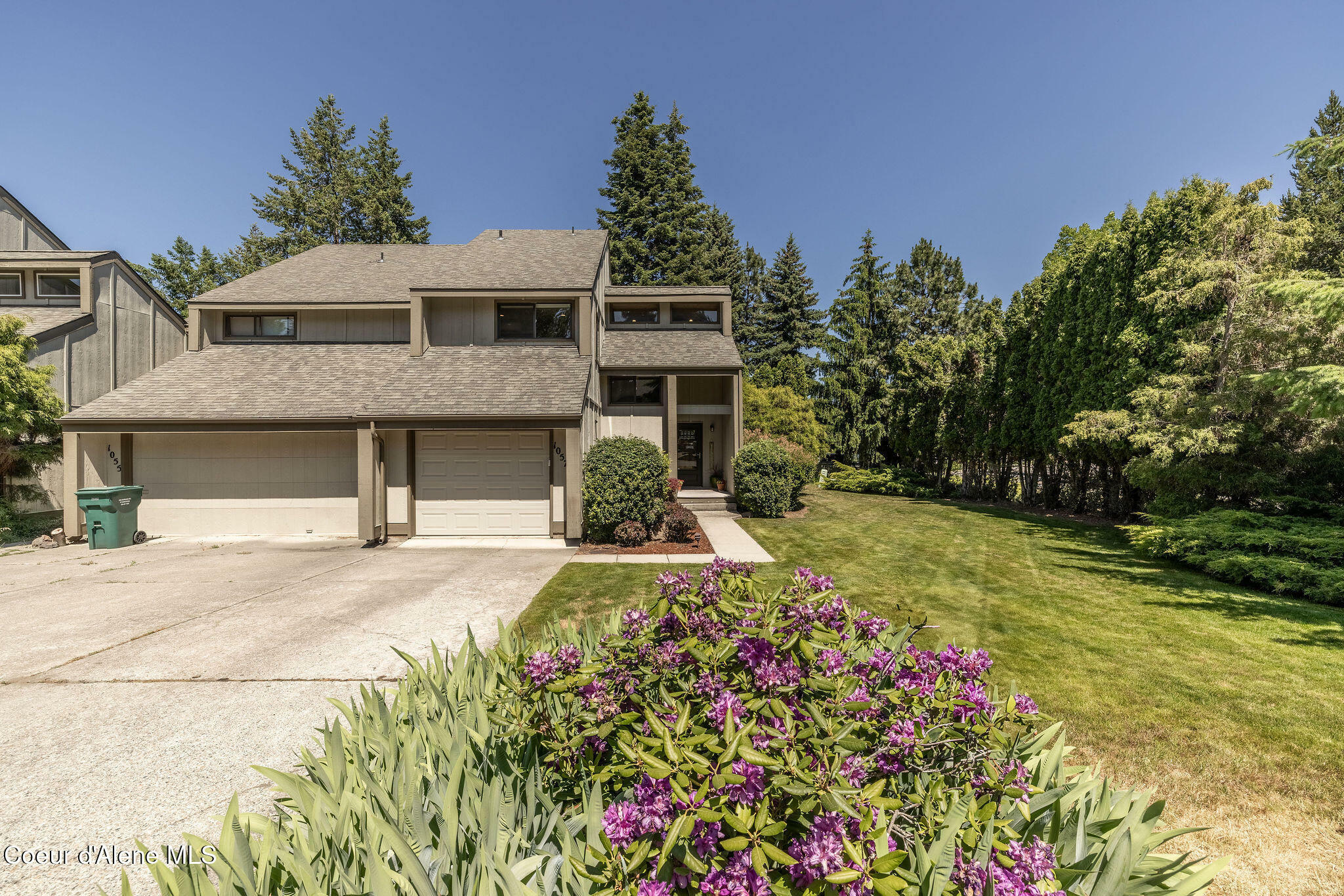 Property Photo: 1057 E Loch Lomond Ct ID 83835