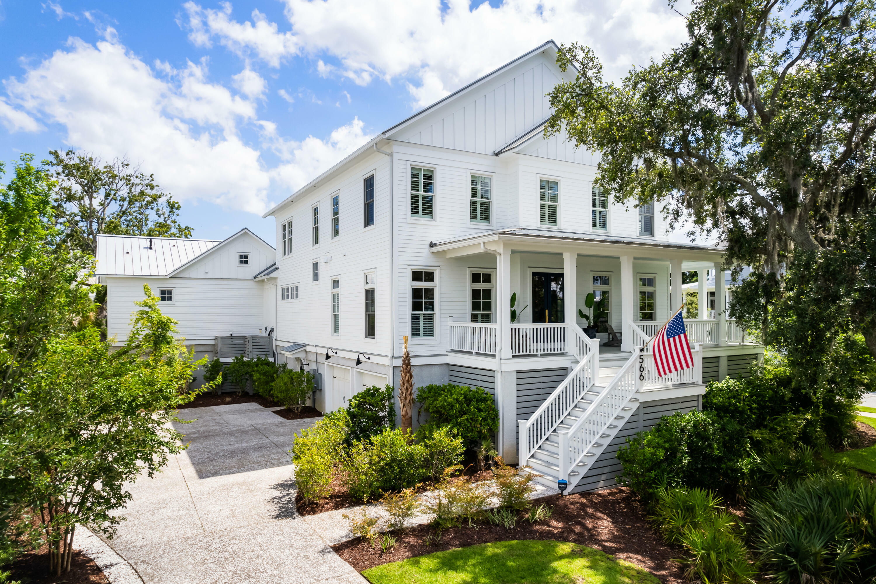 Property Photo: 566 Wading Place SC 29492