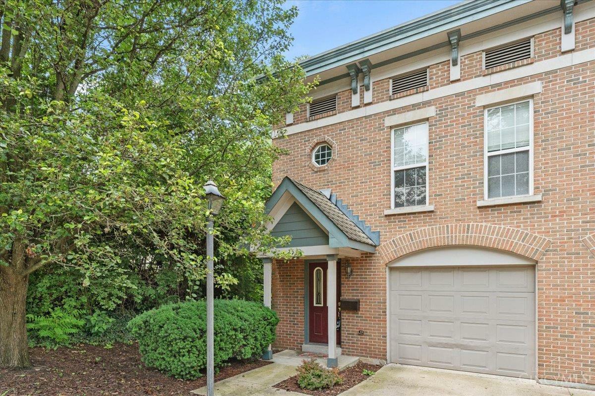 Property Photo: 2513 Ravine Street OH 45219