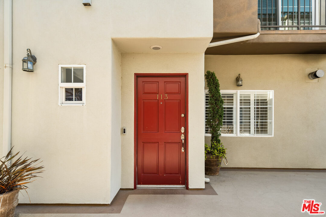 Property Photo: 7301 W Manchester Ave CA 90045