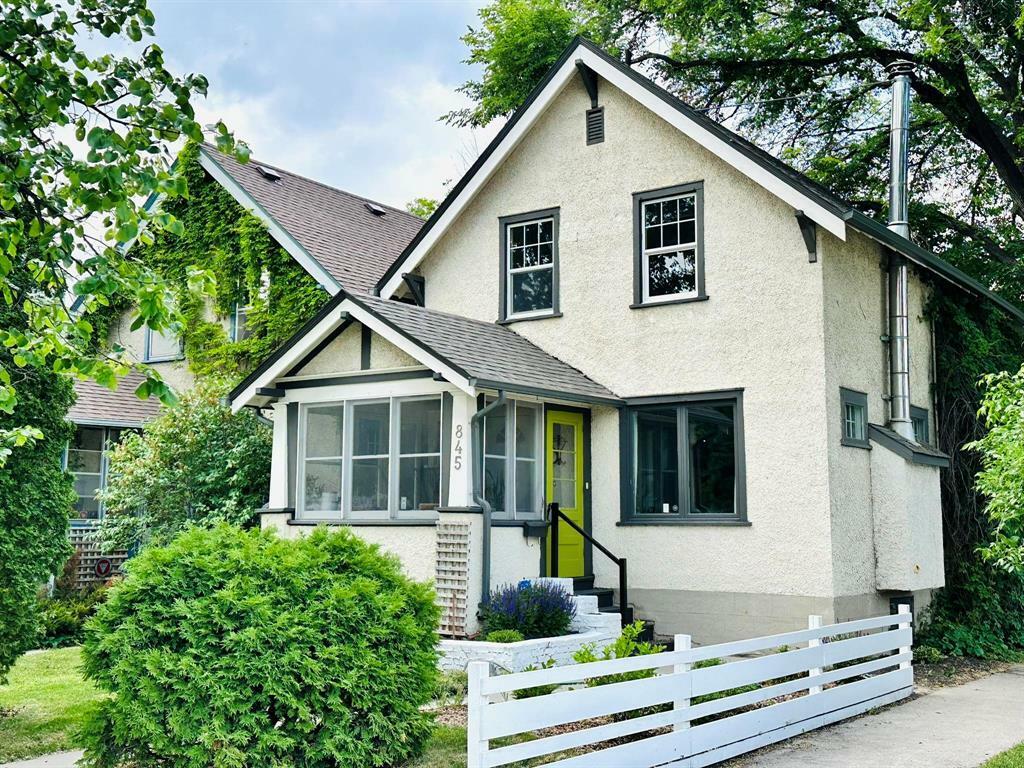 Property Photo: 845 Fleet Avenue MB R3M 1K3
