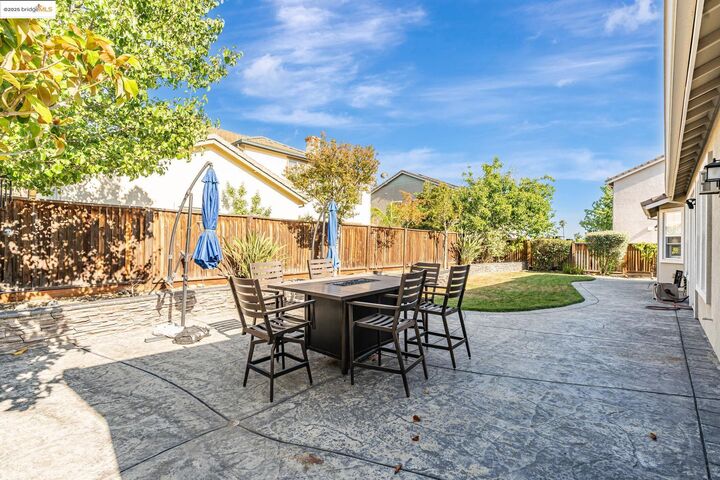 Property Photo:  43 Sorrel Ct  CA 94561 