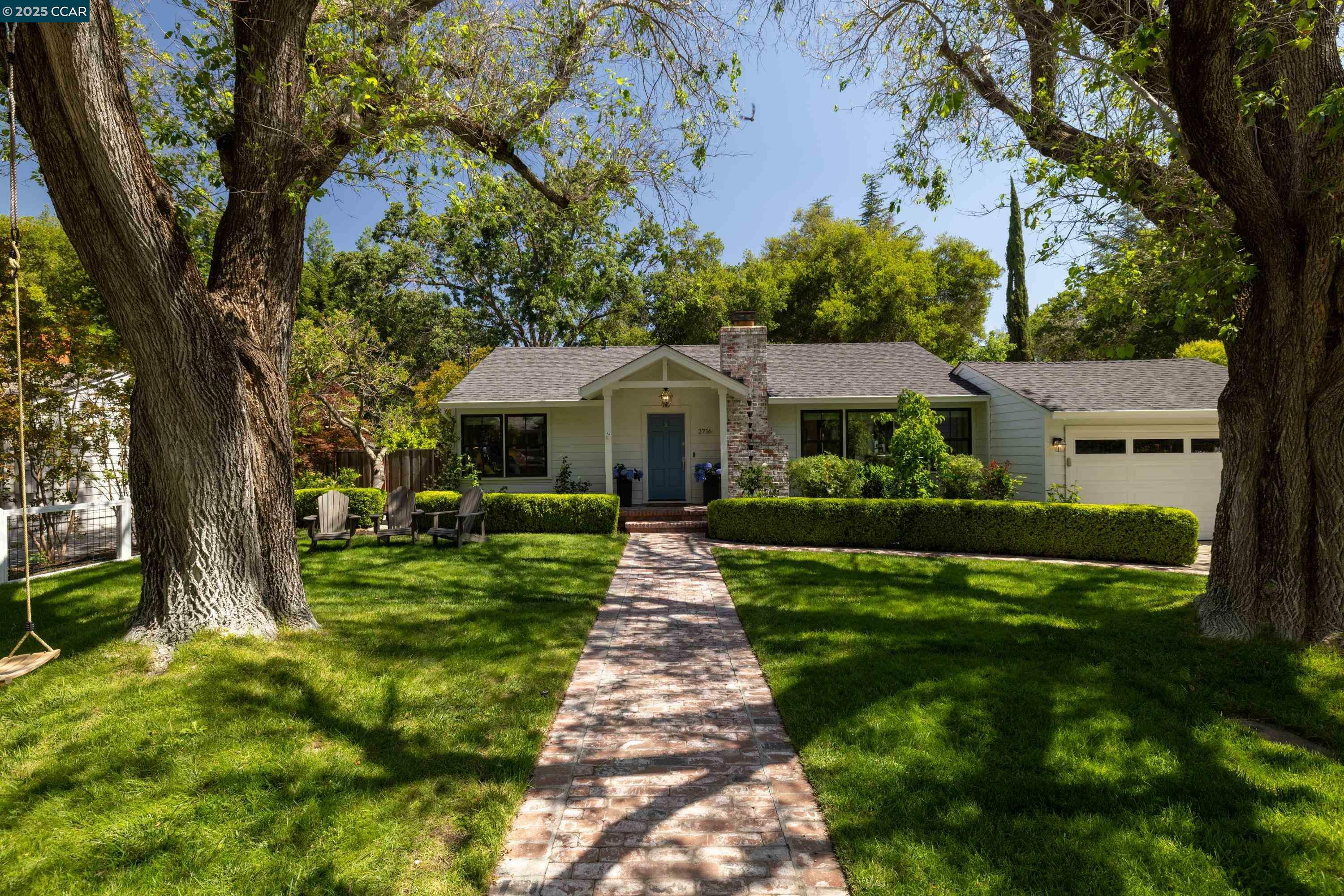 Property Photo: 2716 W Newell Ave CA 94595