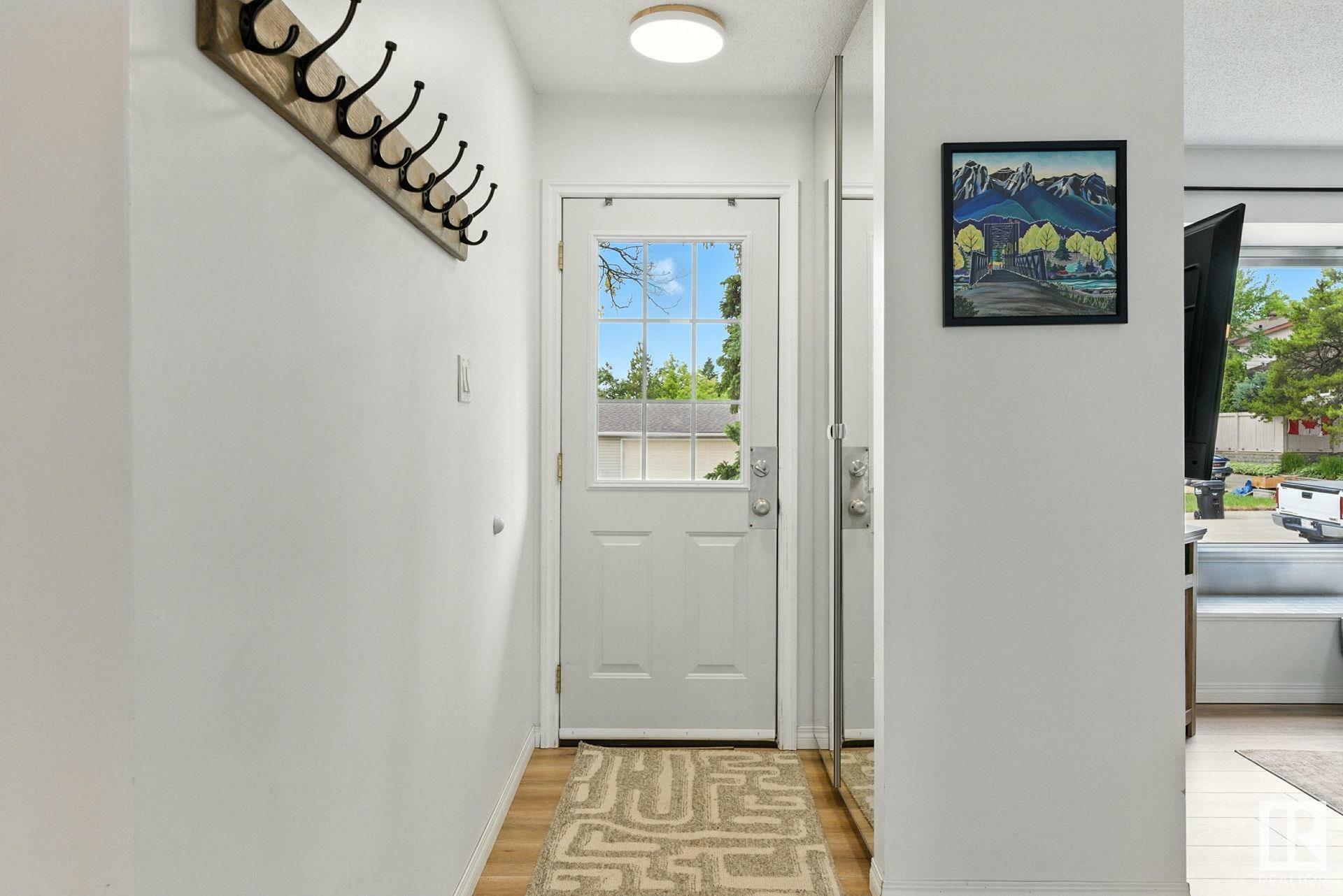 Property Photo: 35 Garnet Crescent AB T8A 2R7