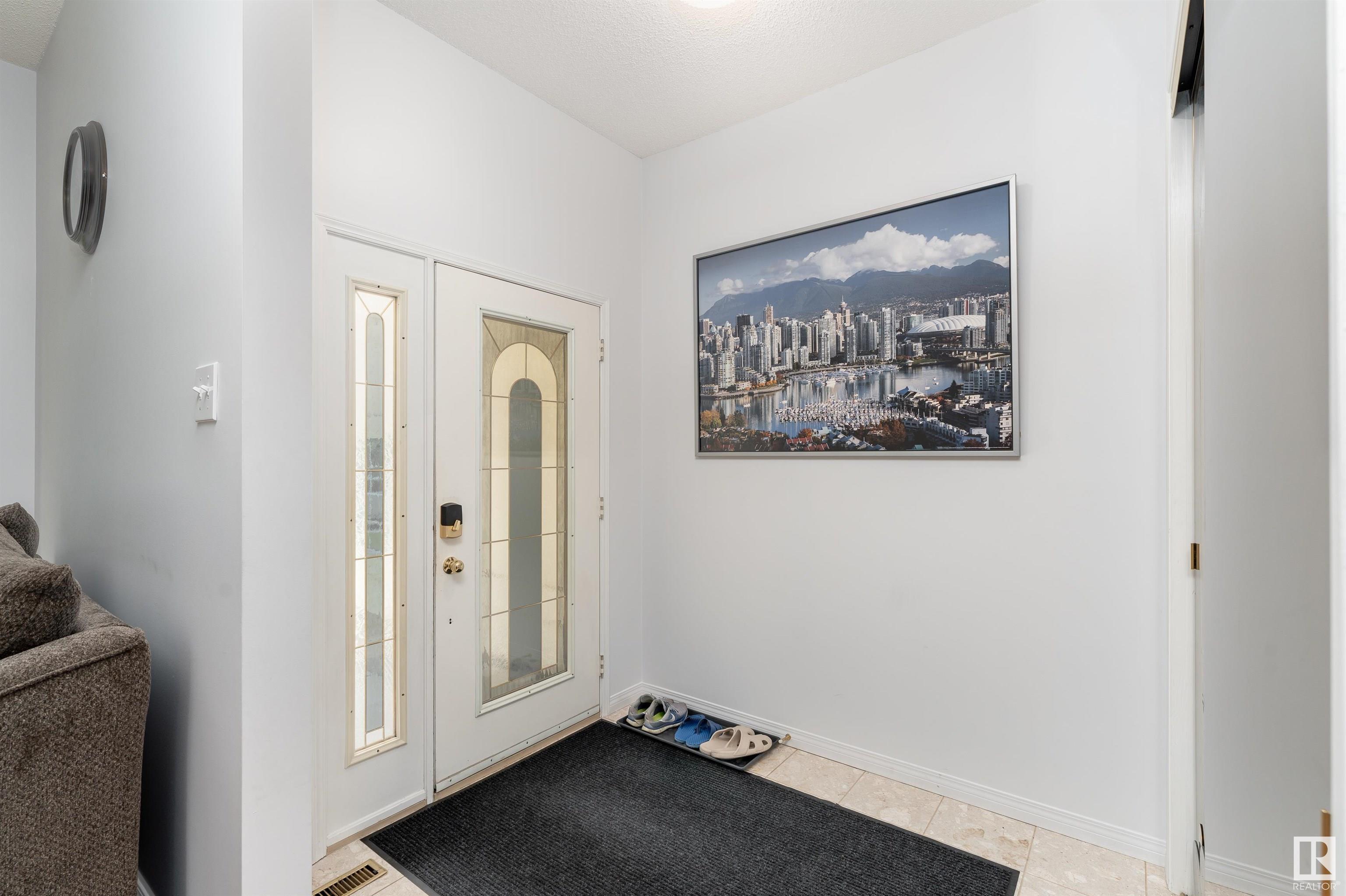 Photo de la propriété: 10 Stoneshire Manor AB T7X 3E3