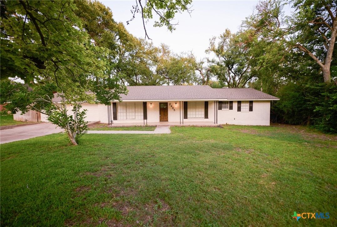 Property Photo:  2405 Redwing Drive  TX 76502 