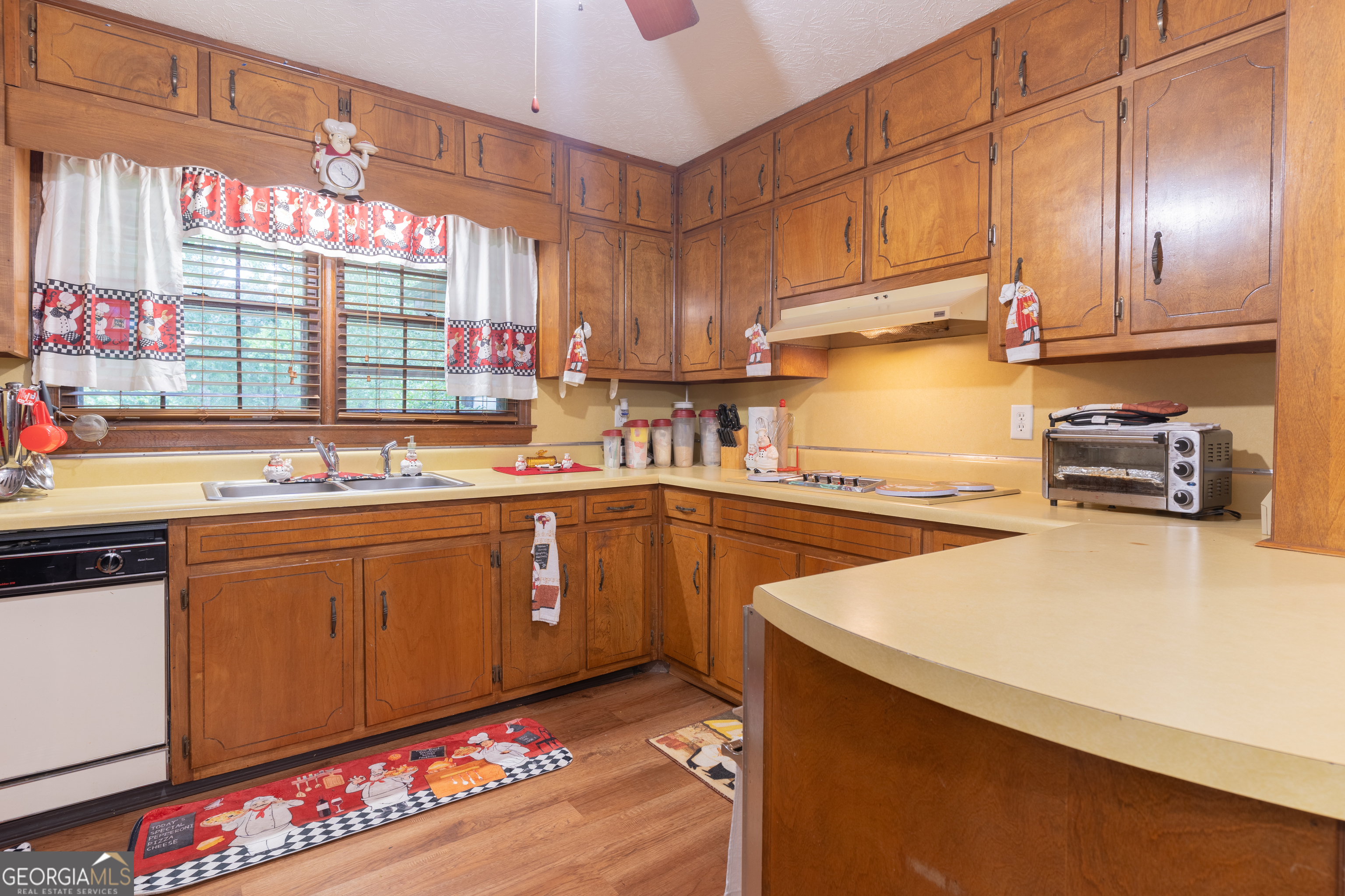 Property Photo: 265 Forest Lake Drive GA 30016