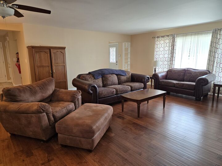 Property Photo: 1112 Fran Lin Pkwy IN 46321