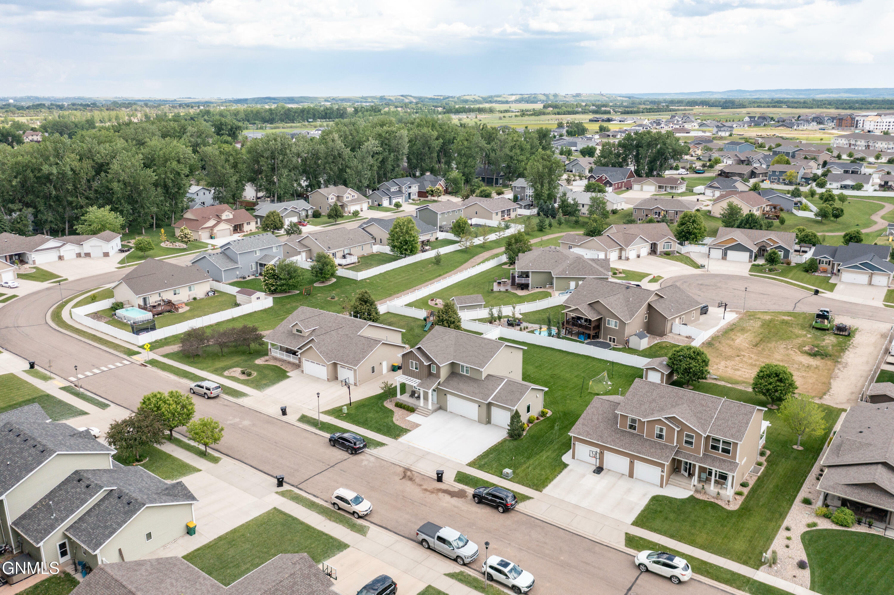 Property Photo: 215 Marietta Drive ND 58504