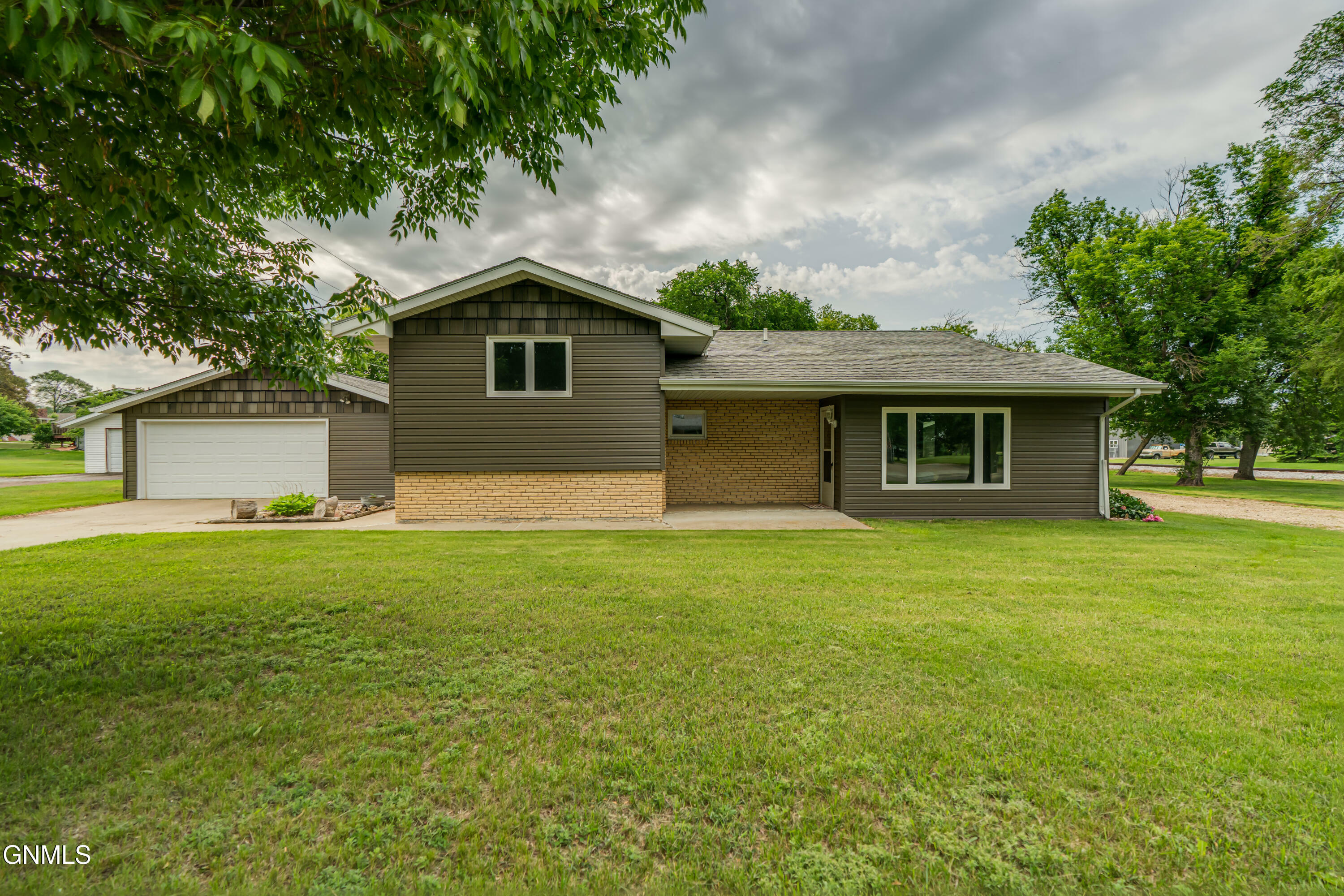 Property Photo:  225 14th Street  ND 58577 