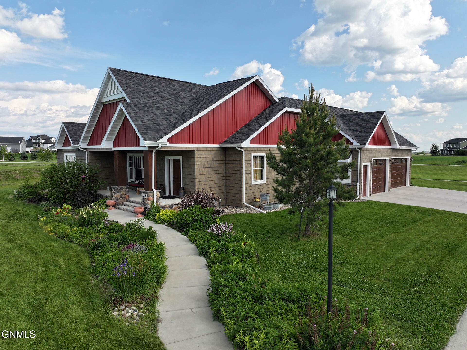 Property Photo: 3537 Bogey Drive ND 58503
