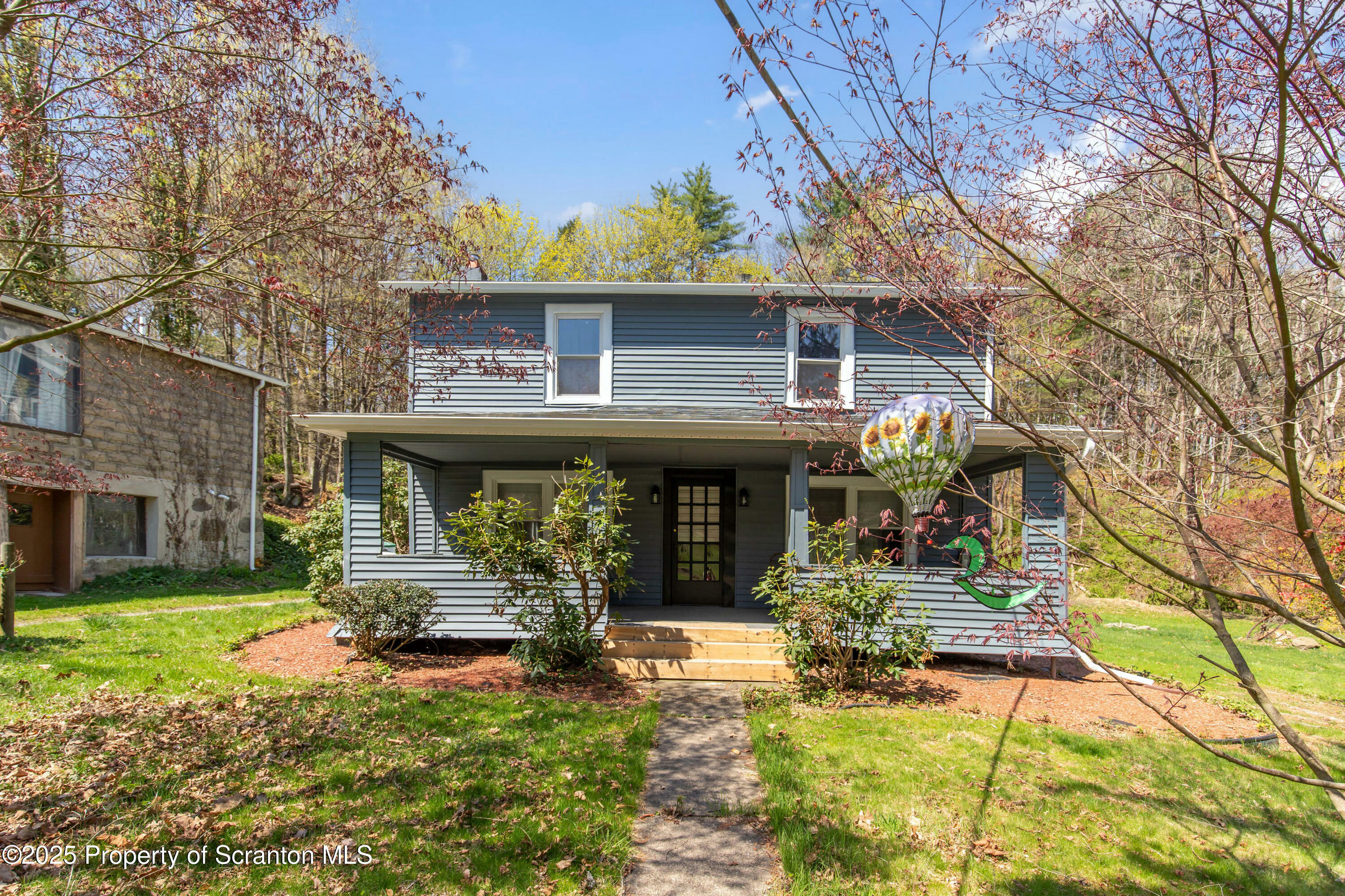 675 Apple Tree Road  Harding PA 18643 photo