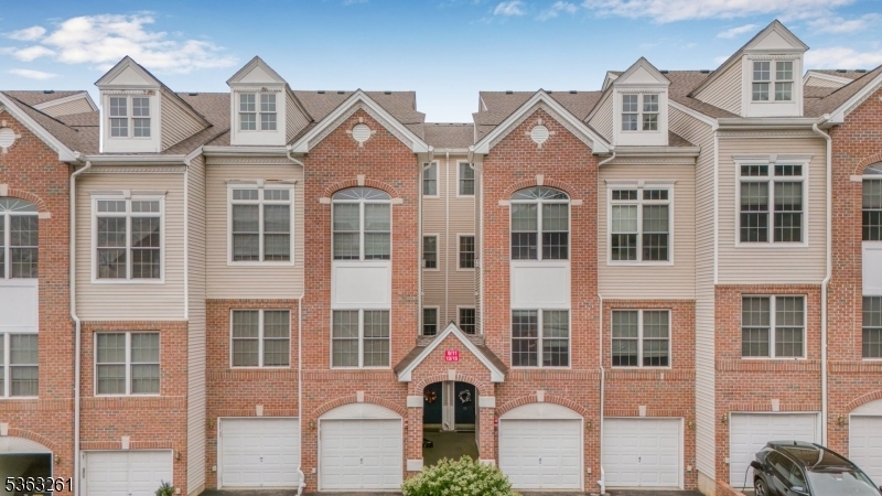 Property Photo:  13 Nelke Ct 407  NJ 07506 