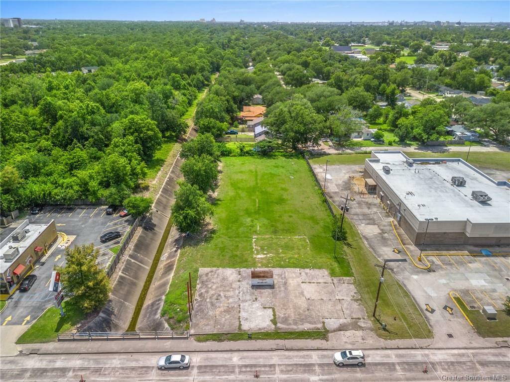 Property Photo: 2016 Gerstner Memorial Drive LA 70601