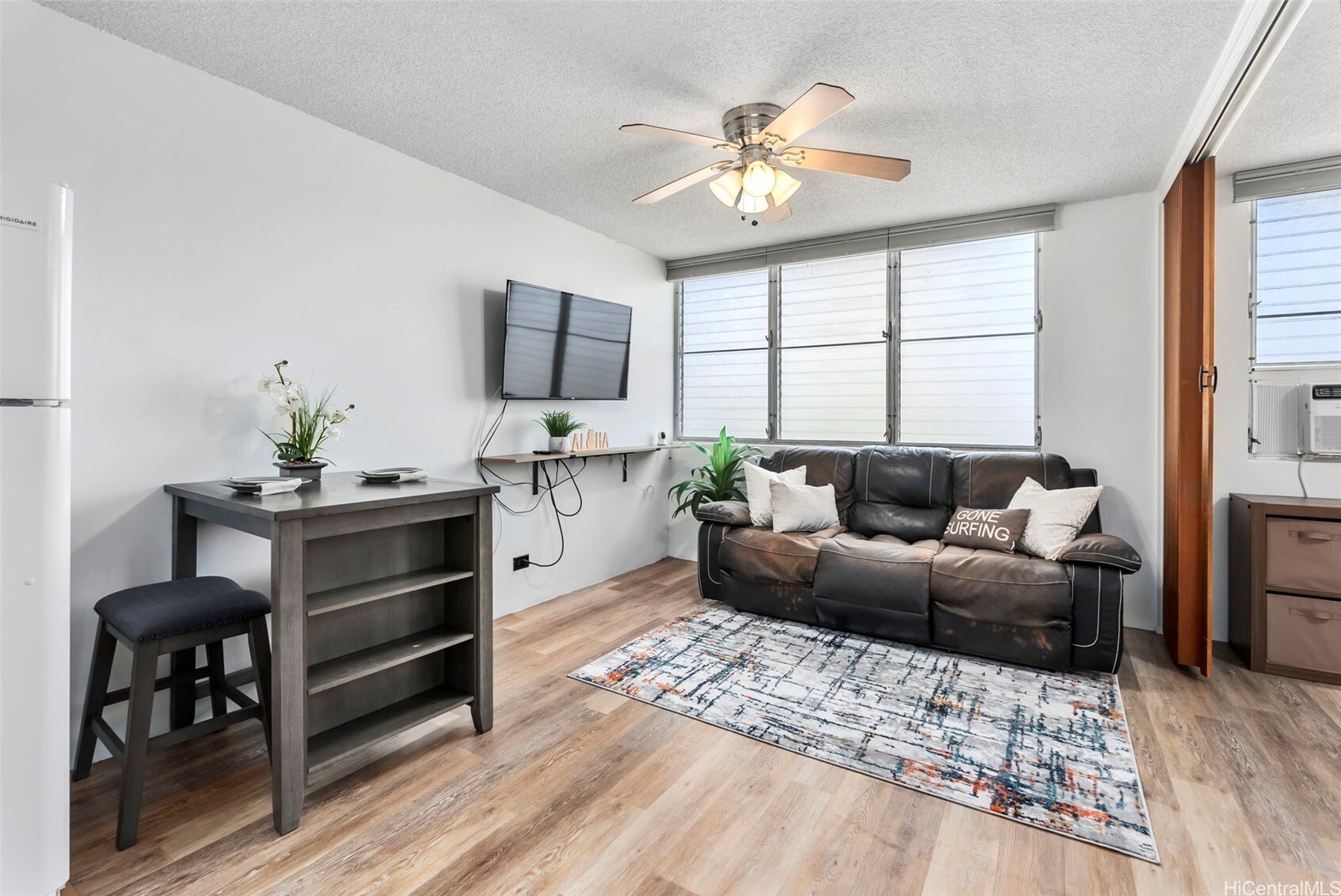 Property Photo:  909 Kahuna Lane 305  HI 96826 