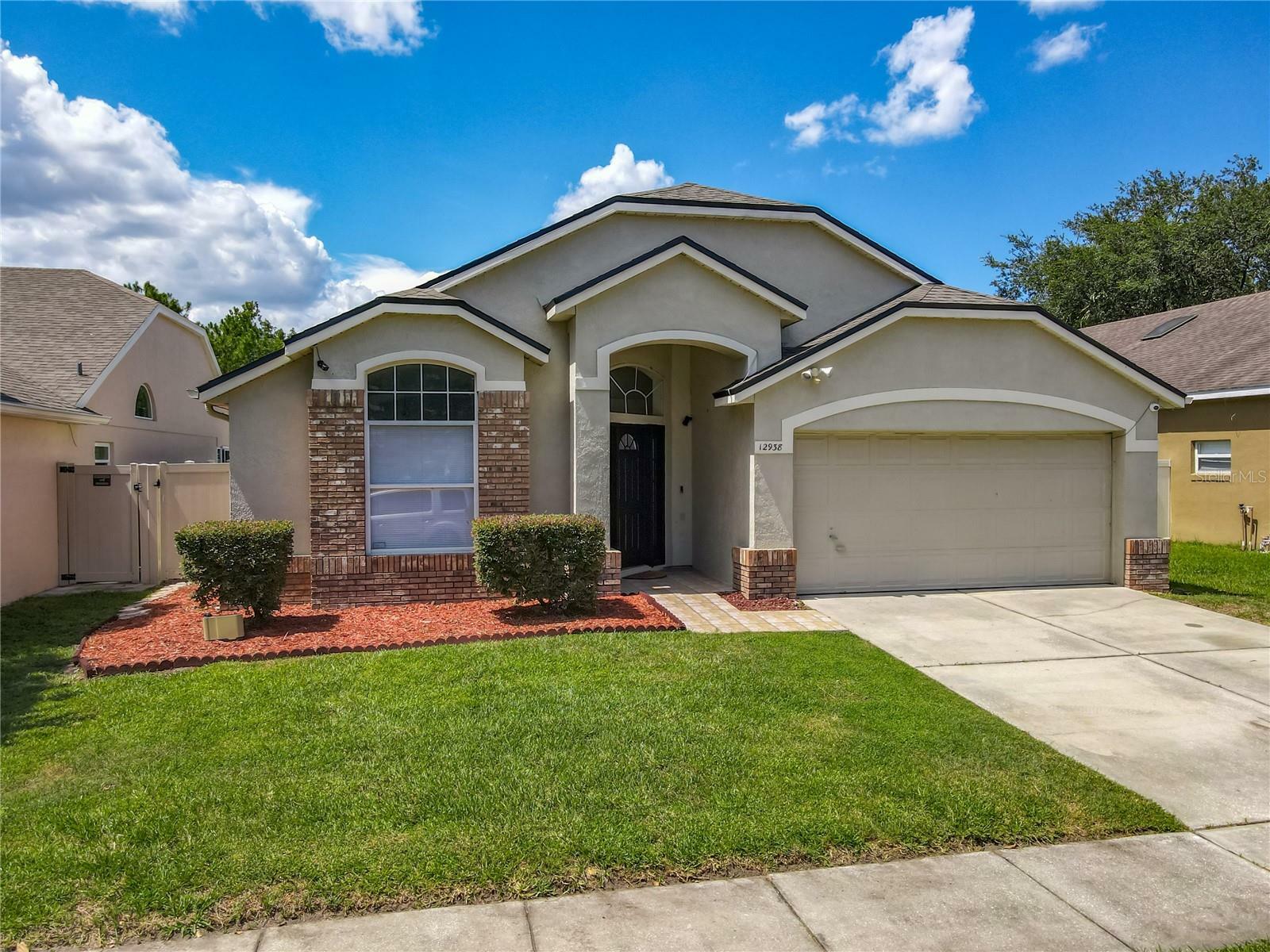 Property Photo: 12938 Maribou Circle FL 32828