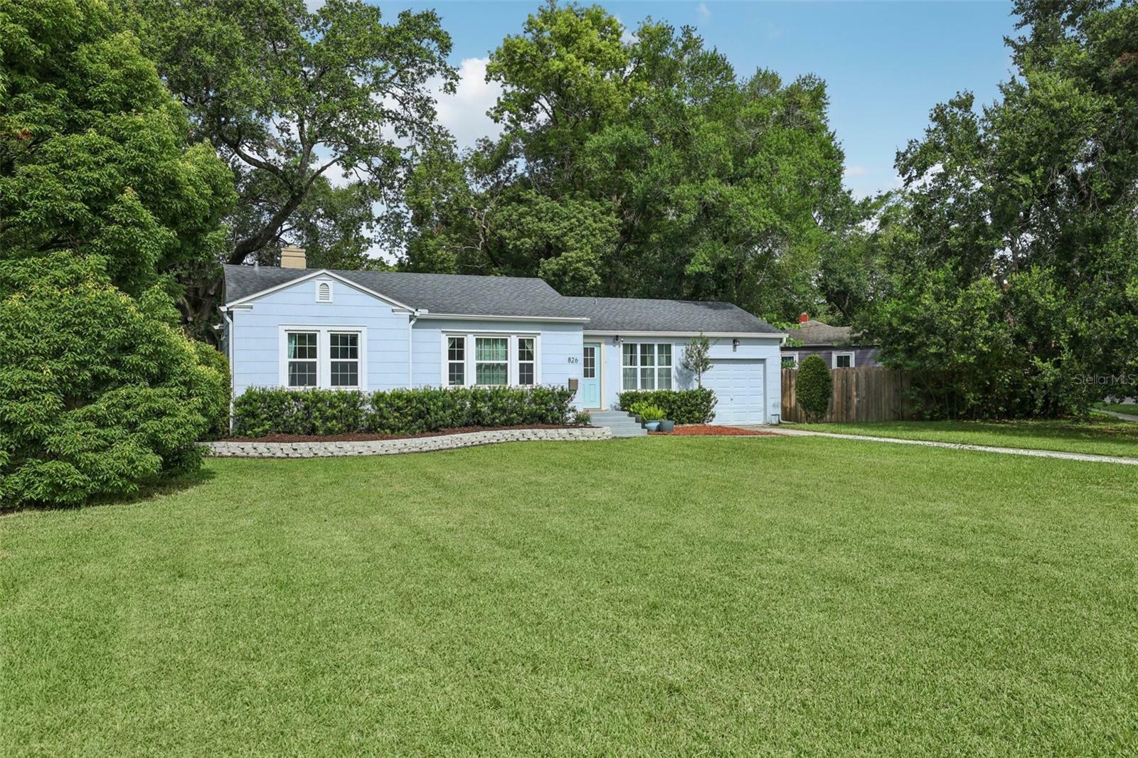 Property Photo: 826 Garden Plaza FL 32803