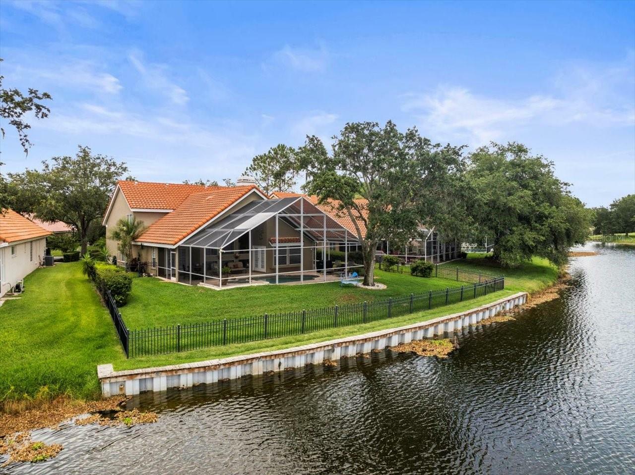 Property Photo: 18917 Avenue Biarritz FL 33558