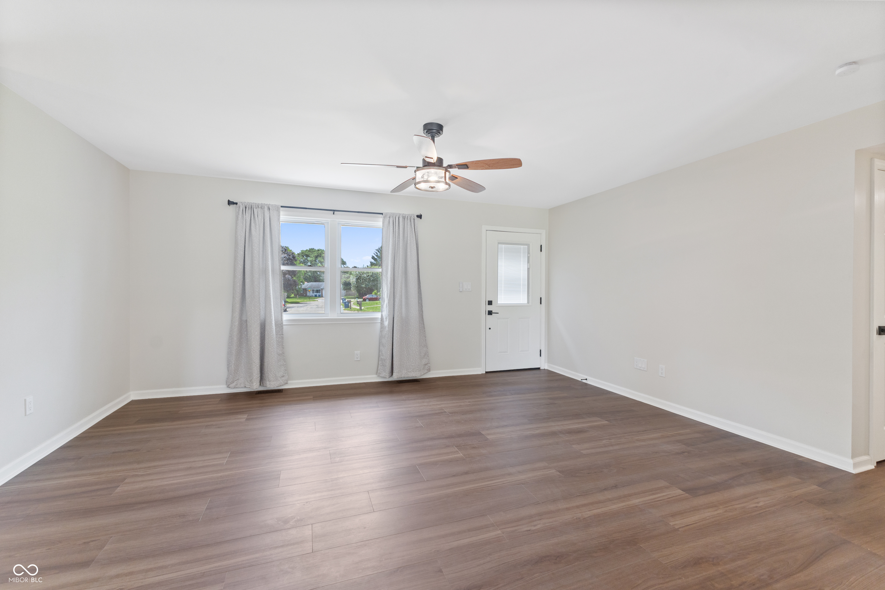 Property Photo: 6609 Cordova Court IN 46221