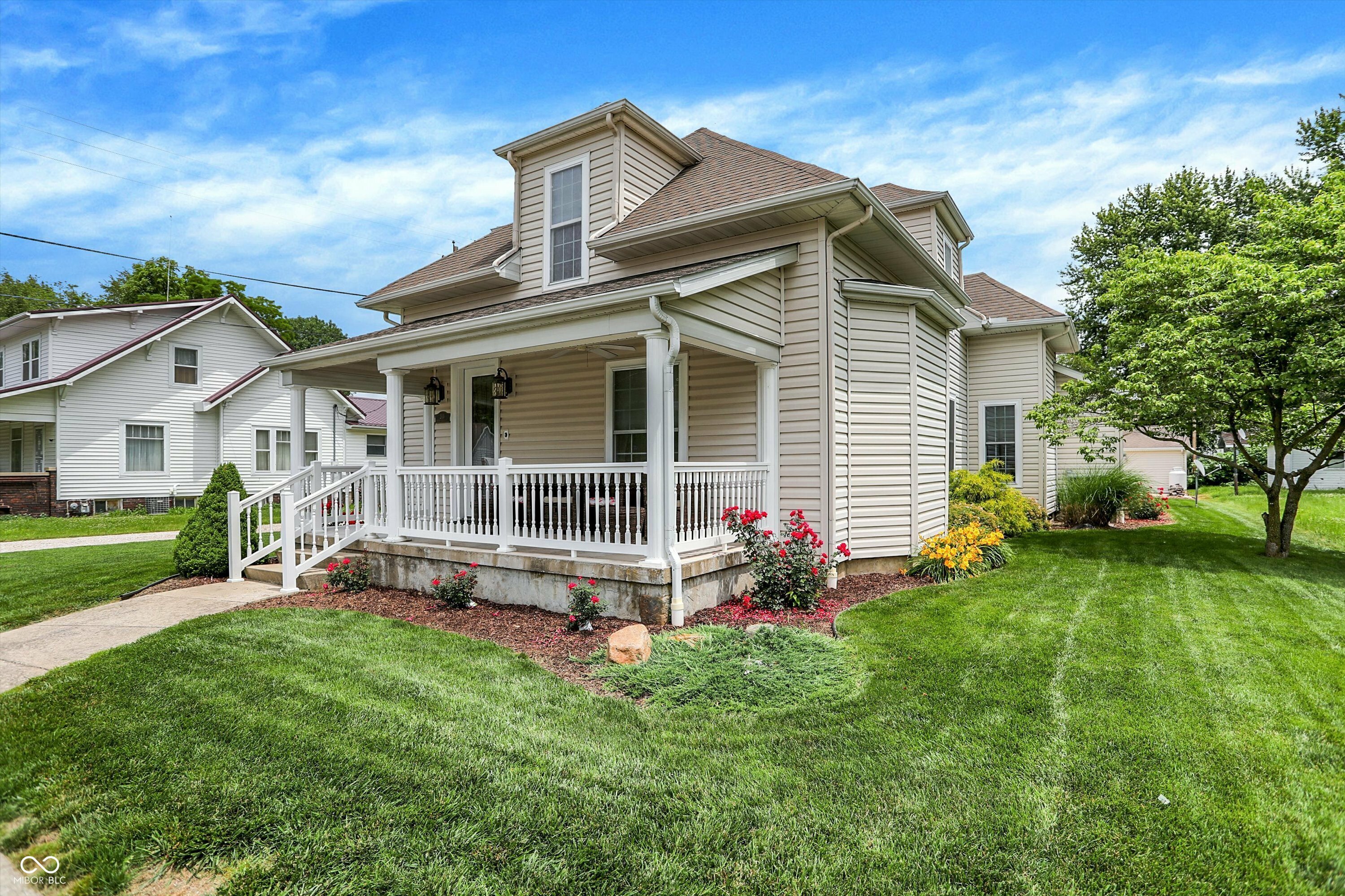 Property Photo: 203 N Cross Street IN 47949