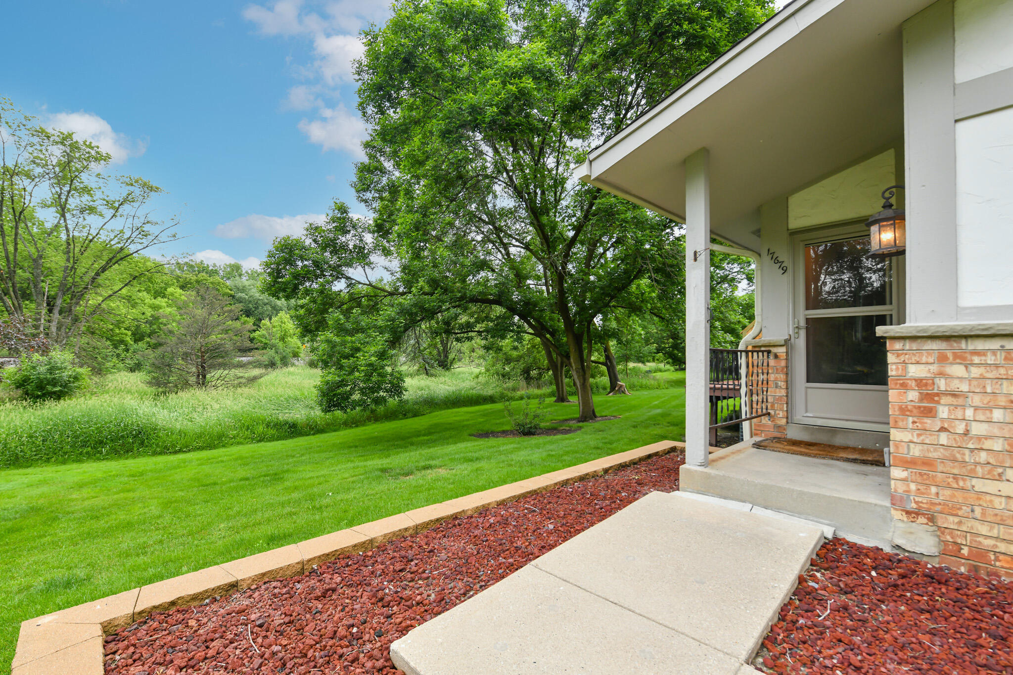 Property Photo:  17679 Nassau Dr  WI 53045 