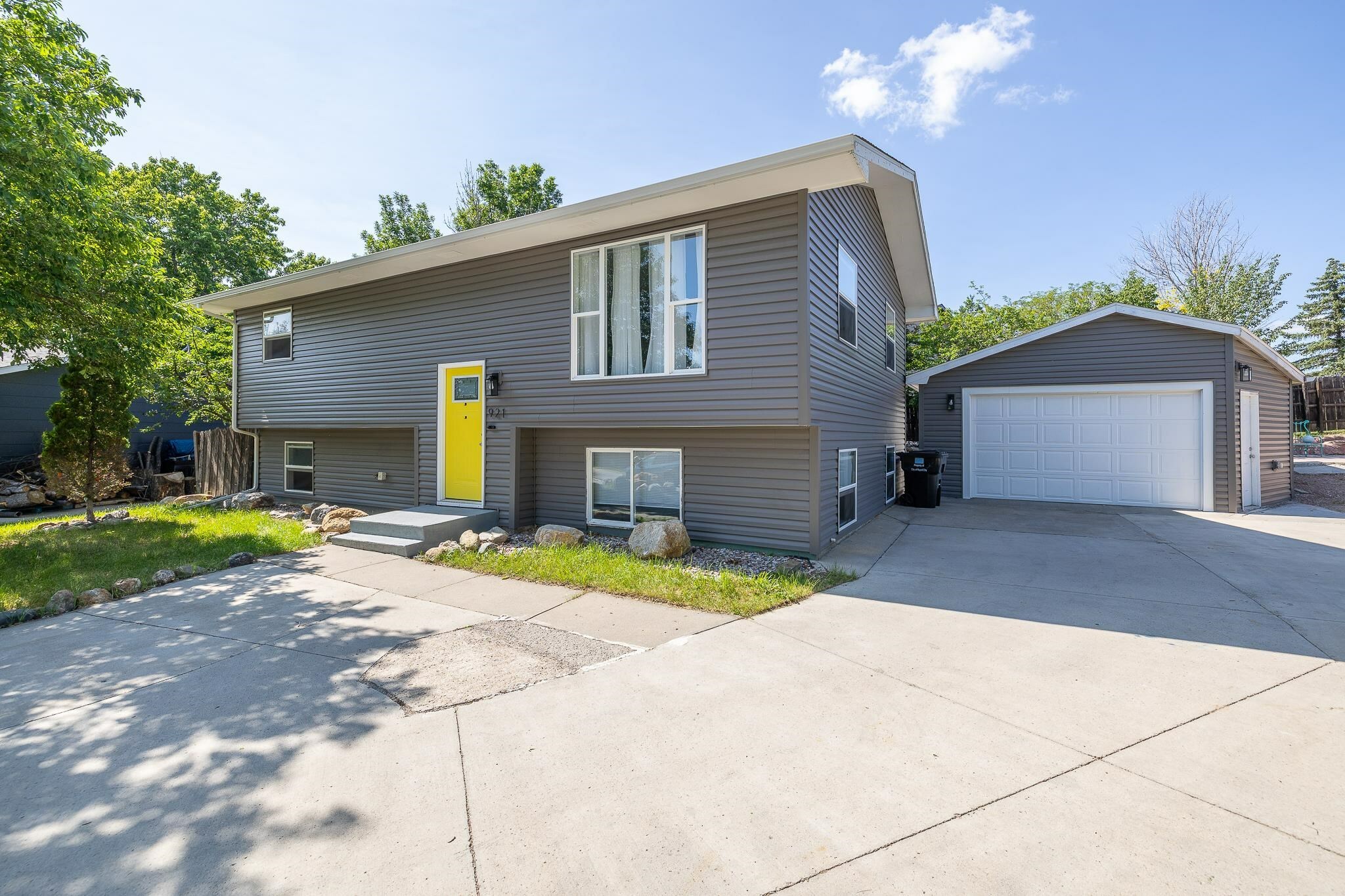 921 Antares Ct  Rapid City SD 57701 photo