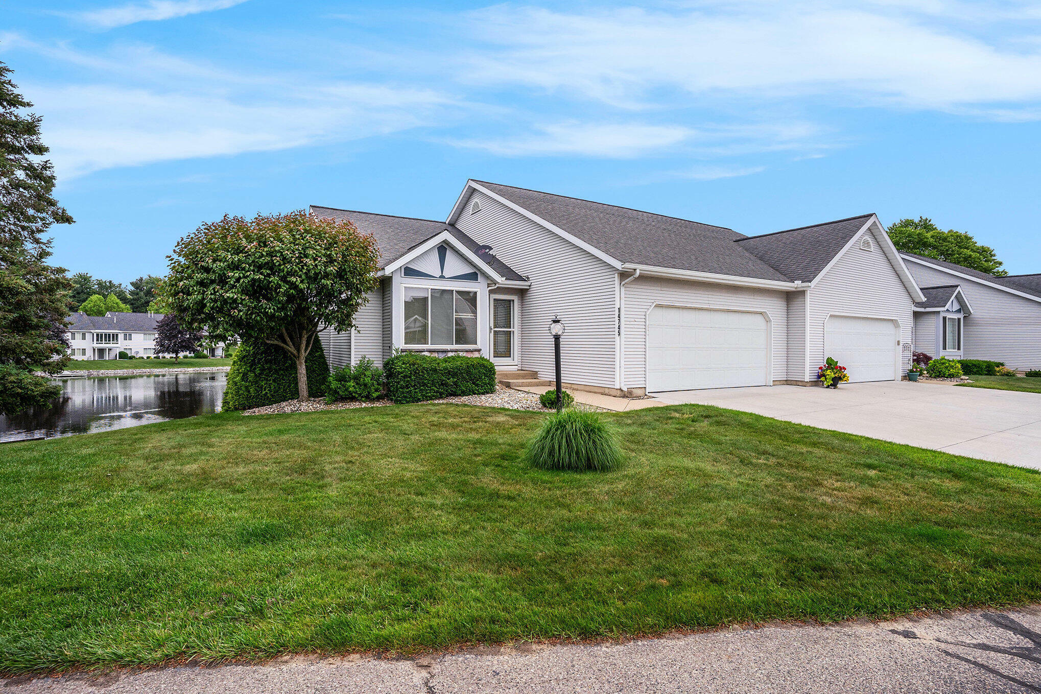 Property Photo:  14745 Anchor Court  MI 49424 