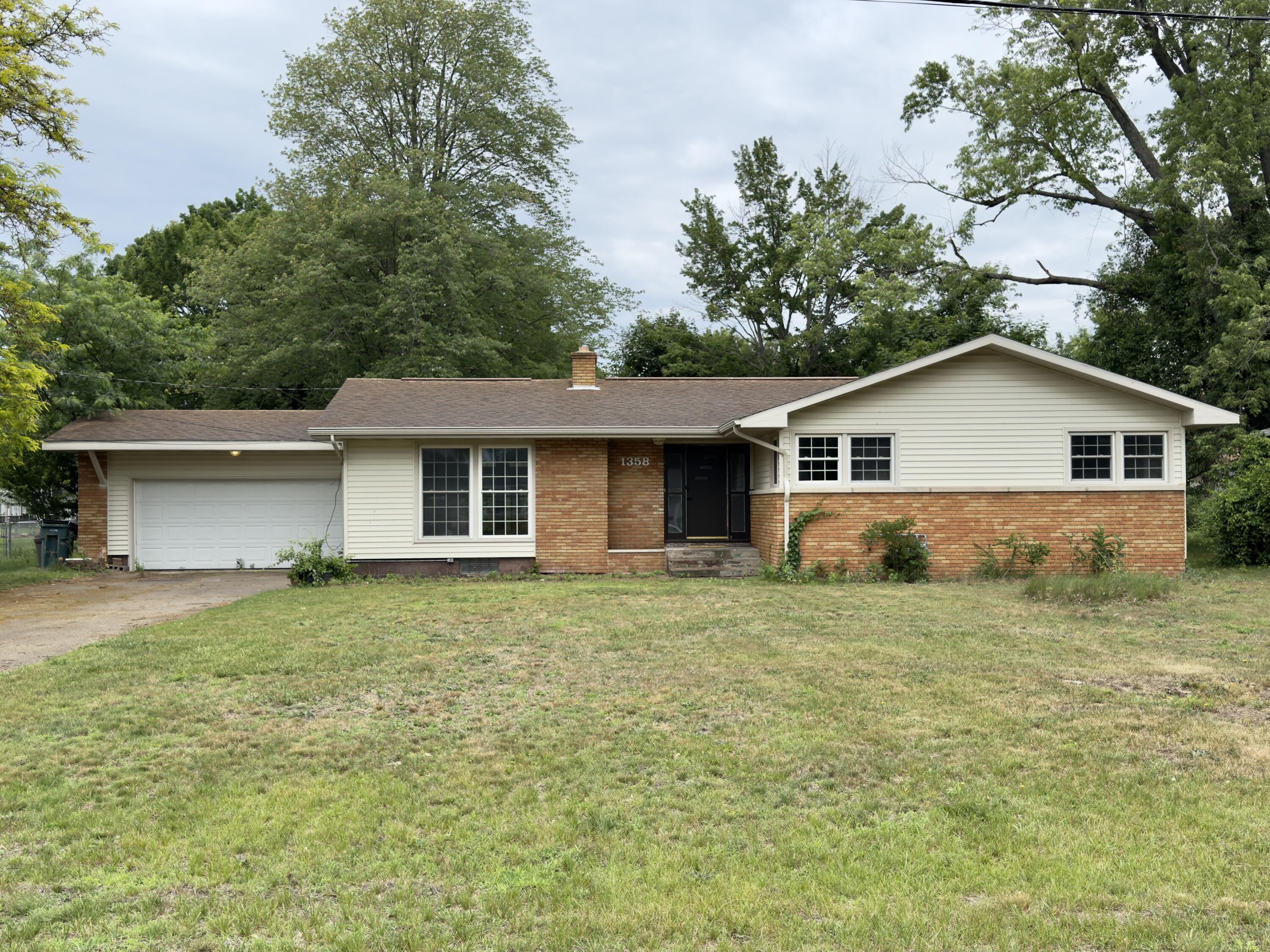 Property Photo: 1358 Neece Drive MI 49441