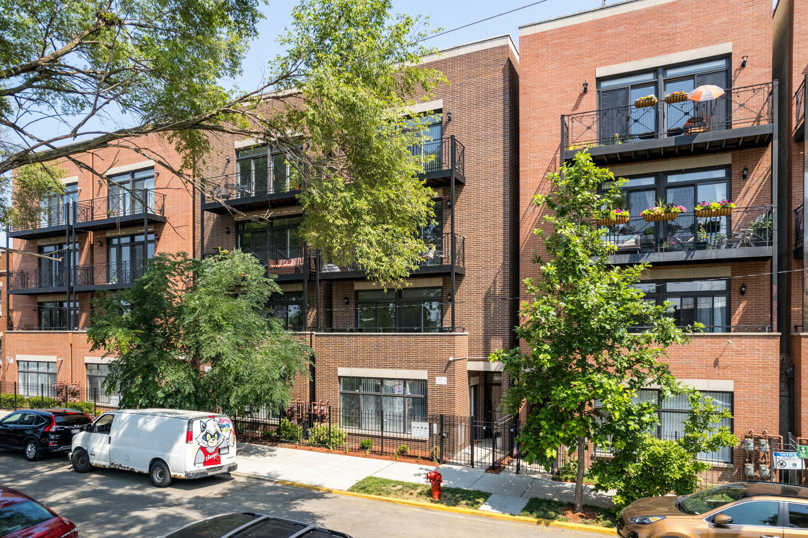 Property Photo:  3130 W Walton Street 2  IL 60622 