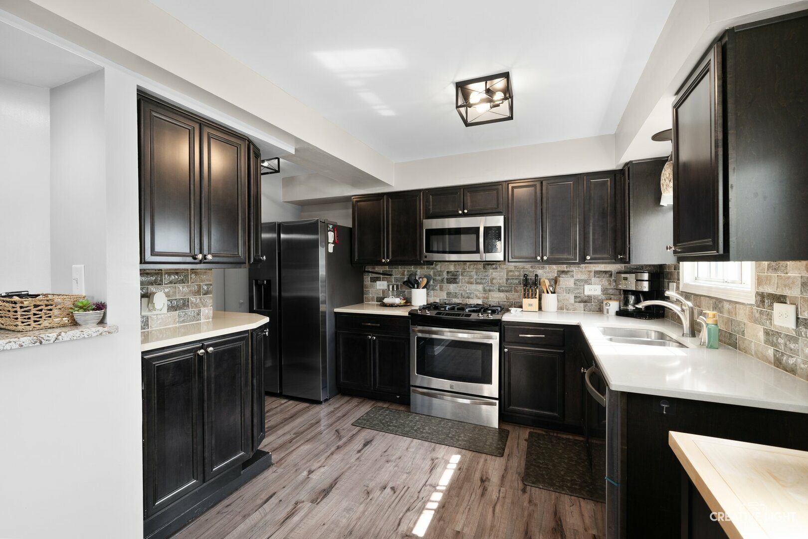 Property Photo: 1258 Chalet Road 104 IL 60563