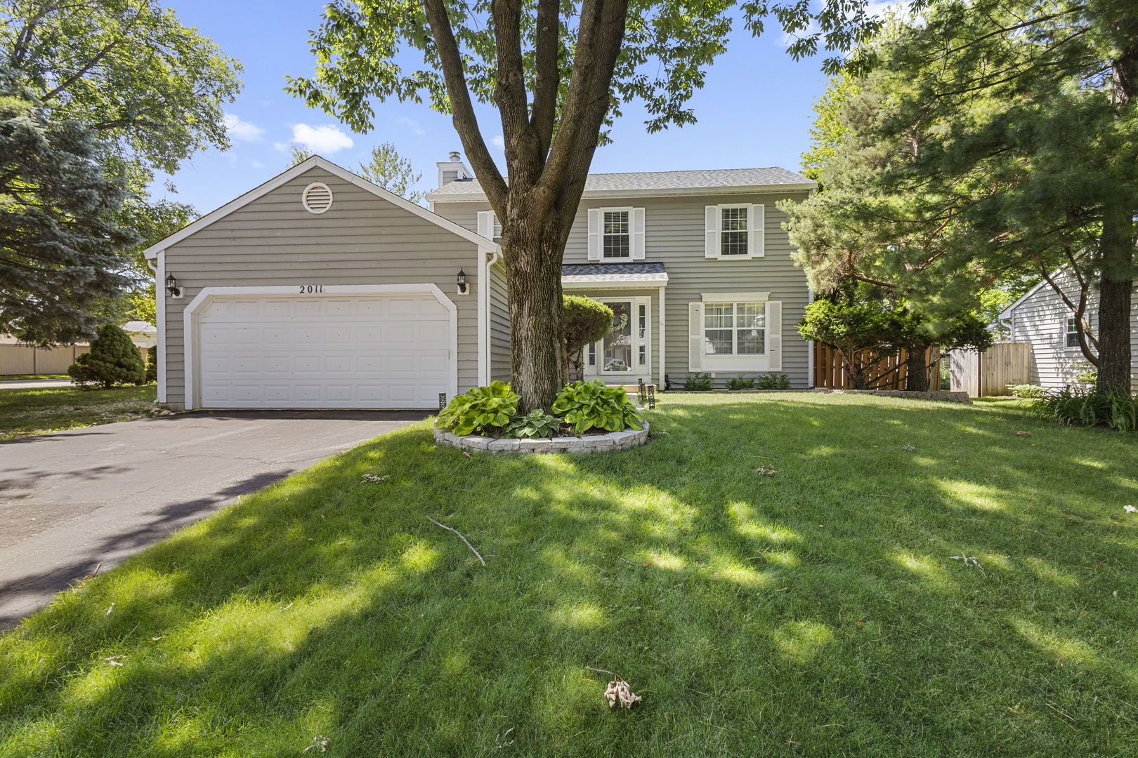 Property Photo:  2011 University Drive  IL 60565 