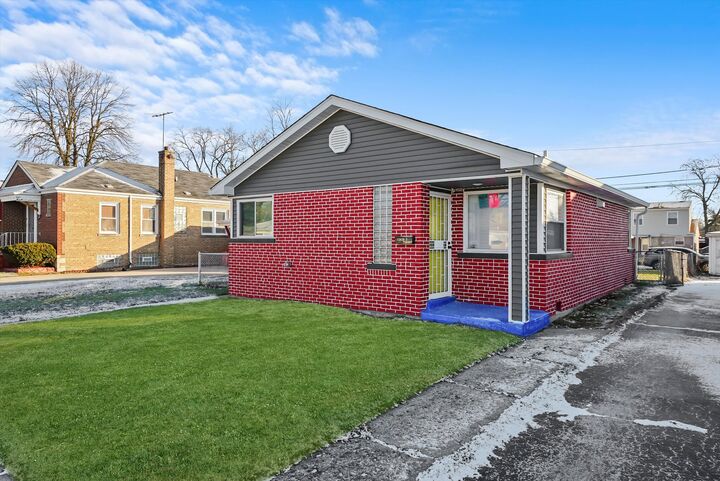 Property Photo:  12629 S Throop Street  IL 60827 