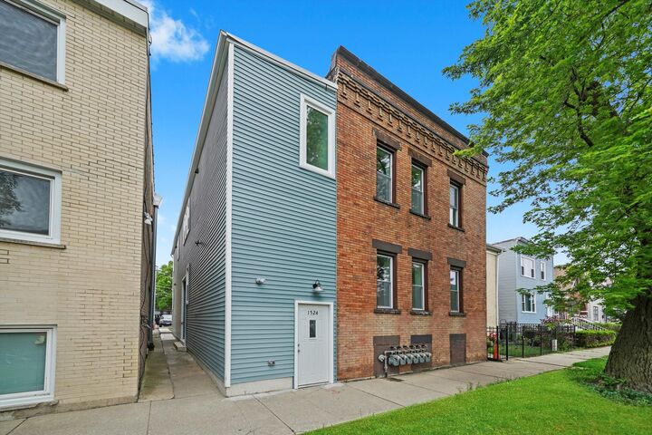 Property Photo:  1524 S 51st Court  IL 60804 