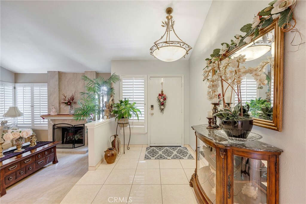 Property Photo:  9909 Merced River Avenue  CA 92708 