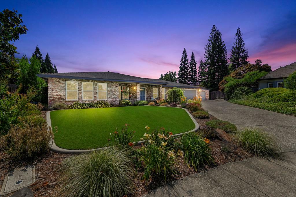 Property Photo: 305 Saint Charles Court CA 95661