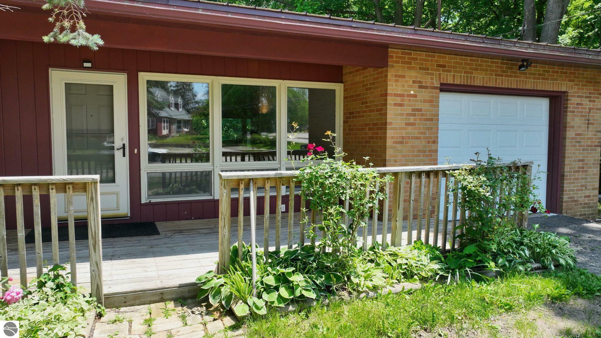 1519 Ridge  Mt Pleasant MI 48858 photo
