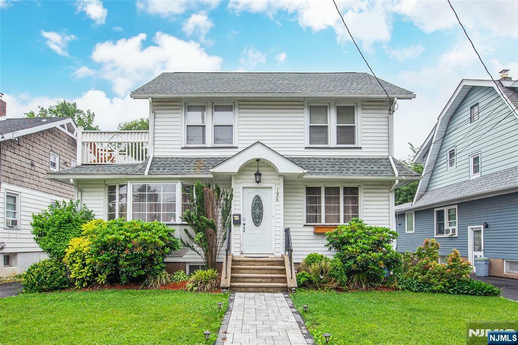 Property Photo:  156 Cedar Avenue 2  NJ 07506 