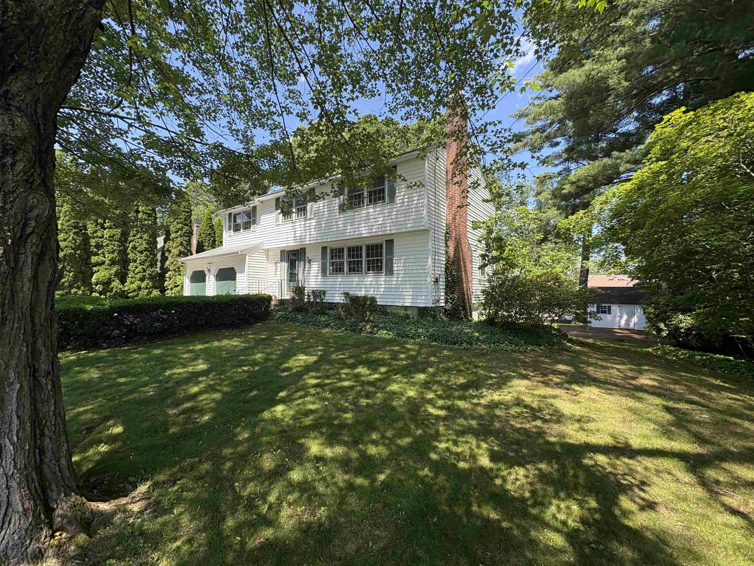 Property Photo: 35 Woodland Drive NH 03063