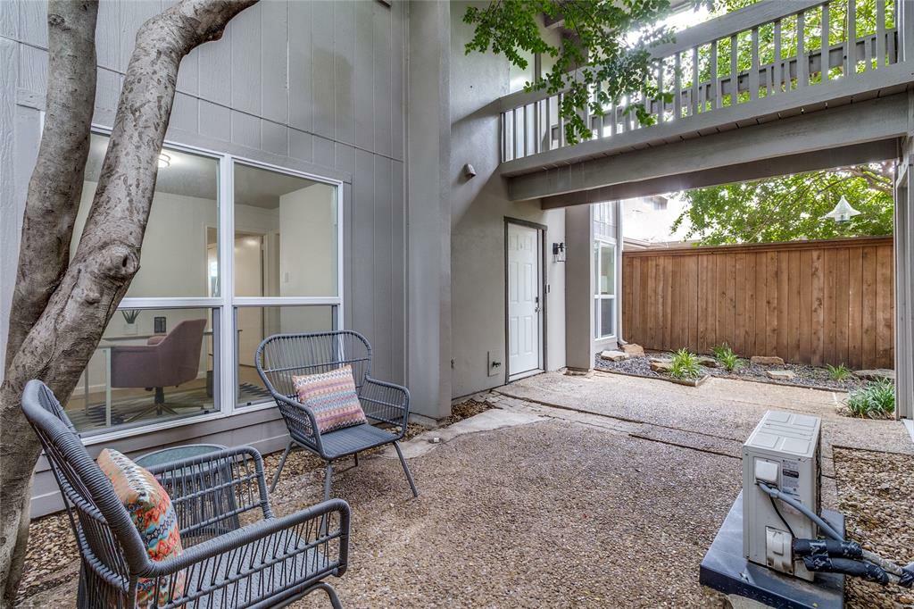 Property Photo: 9707 Highland View Drive TX 75238