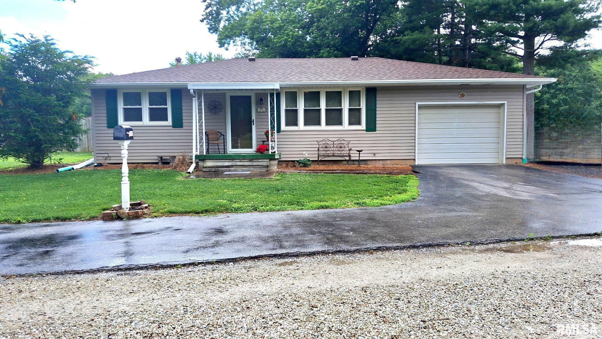 751 N 3rd Street  Cuba IL 61427 photo